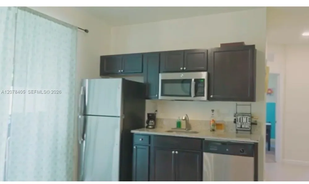 221 SE 35th Ave Homestead, FL 33033