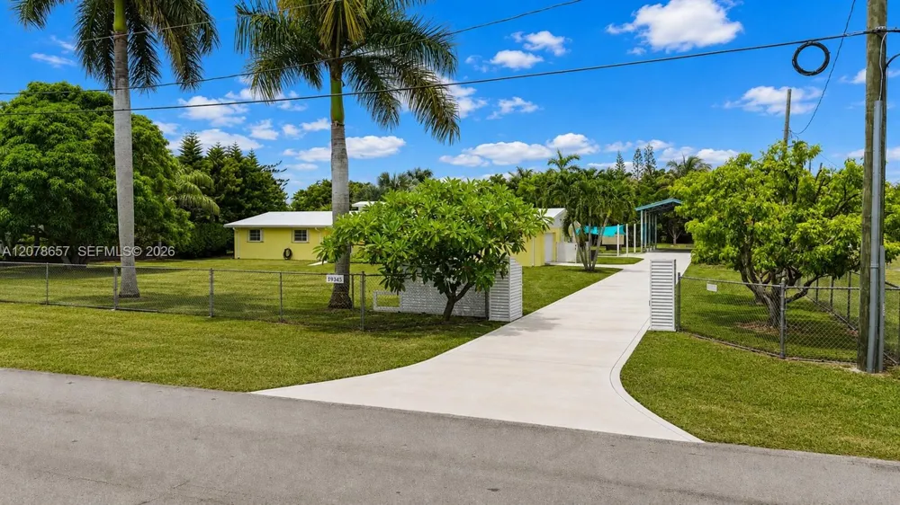 19345 SW 312th St Homestead, FL 33030