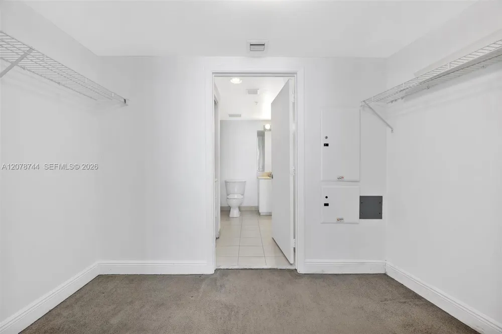 1750 Bayshore Dr #4011 Miami, FL 33132