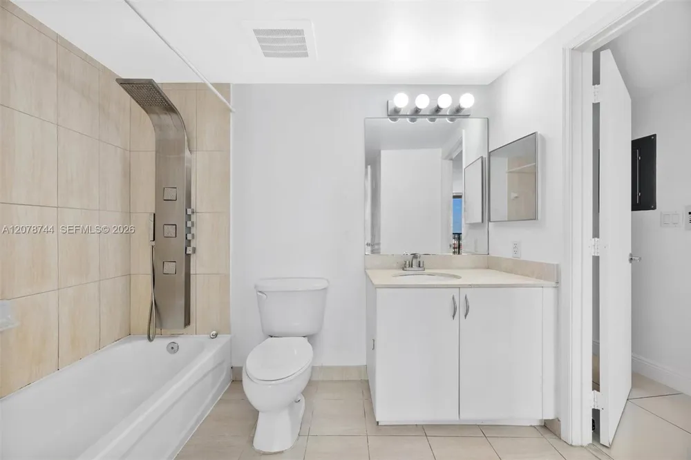 1750 Bayshore Dr #4011 Miami, FL 33132