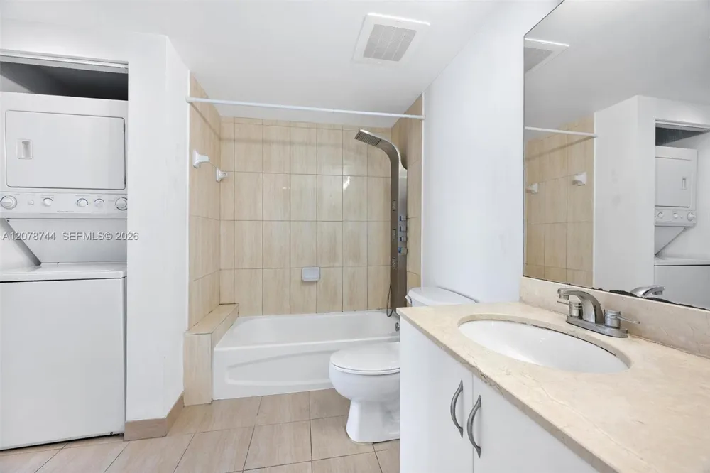 1750 Bayshore Dr #4011 Miami, FL 33132