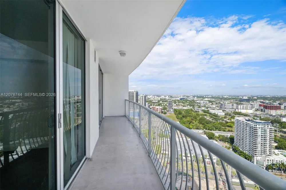 1750 Bayshore Dr #4011 Miami, FL 33132