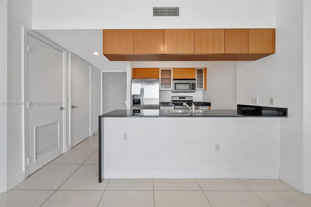 1750 Bayshore Dr #4011 Miami, FL 33132