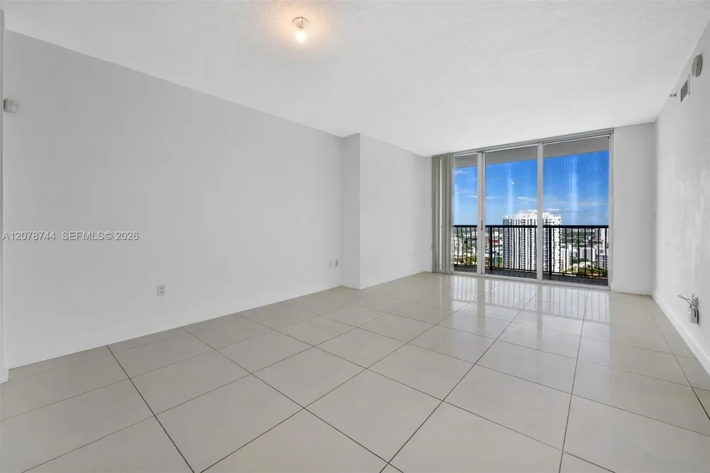 1750 Bayshore Dr #4011 Miami, FL 33132