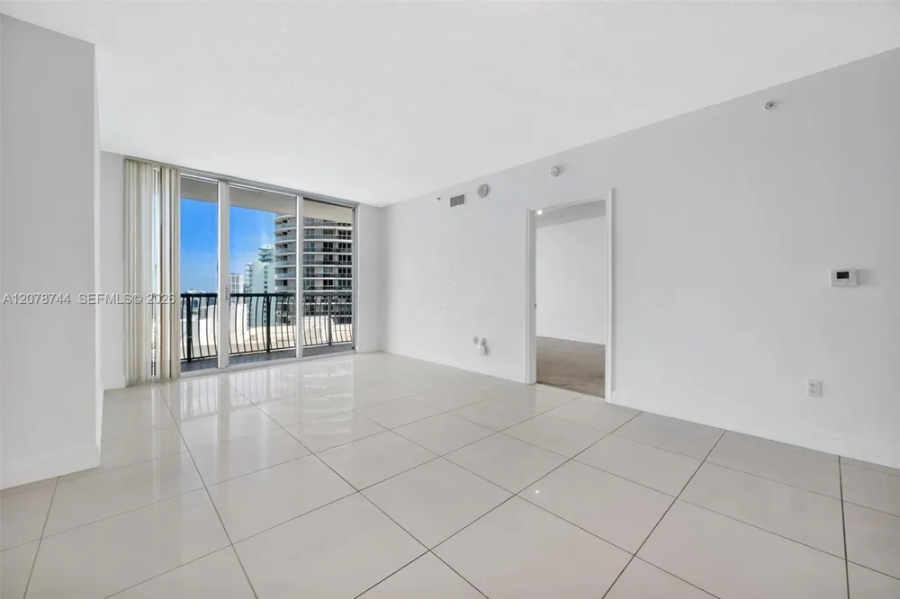 1750 Bayshore Dr #4011 Miami, FL 33132