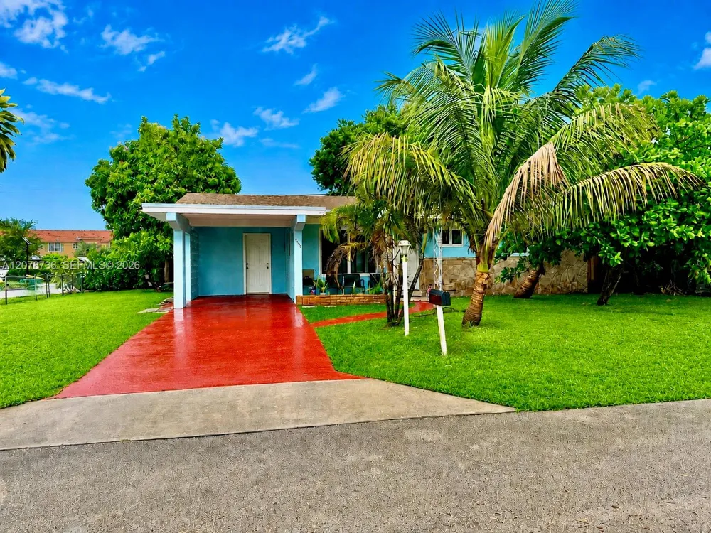 4940 SW 25th Ave Dania Beach, FL 33312
