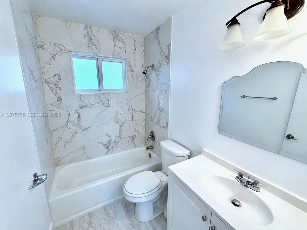 4940 SW 25th Ave Dania Beach, FL 33312
