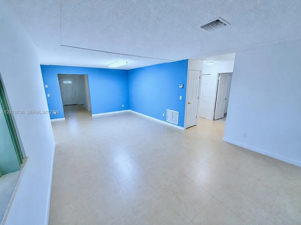 4940 SW 25th Ave Dania Beach, FL 33312