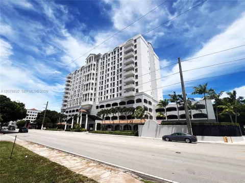 2351 Douglas Rd #1304