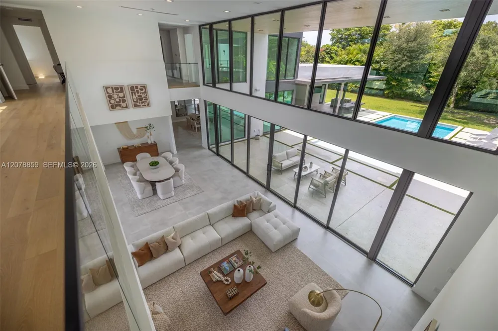 7425 Howard Dr Pinecrest, FL 33156