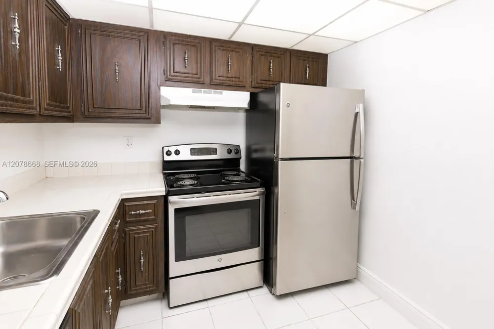 486 NW 165th St Rd #B-301 Miami, FL 33169