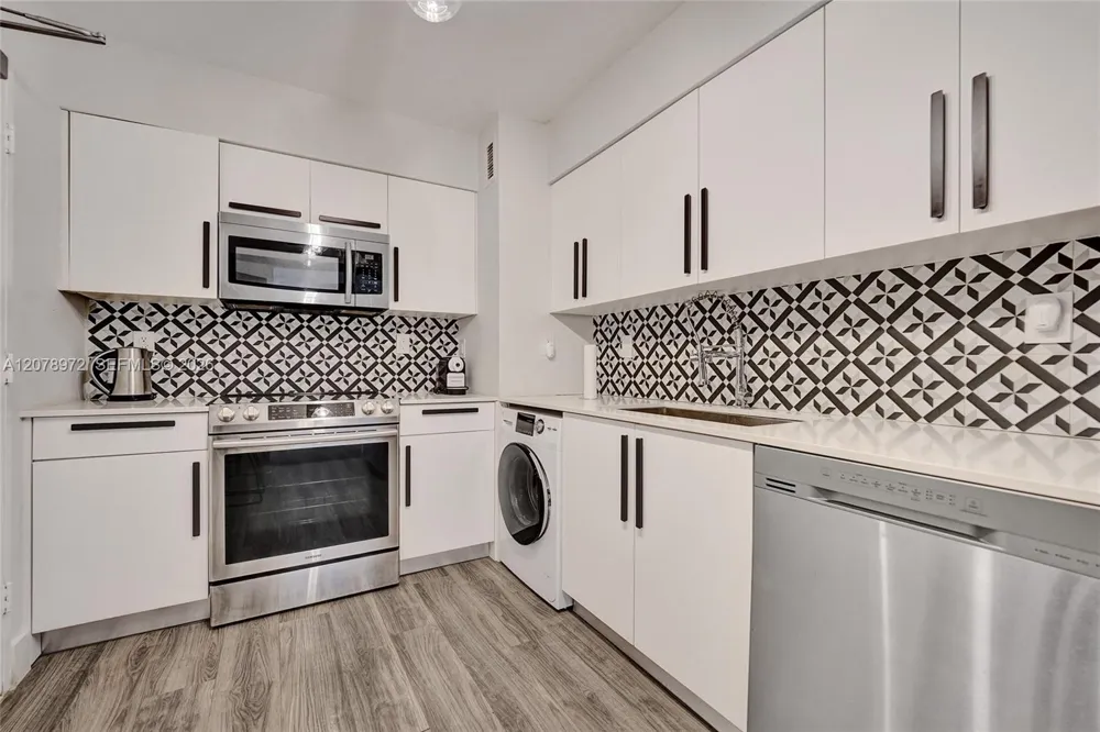9195 Collins Ave #1109 Surfside, FL 33154