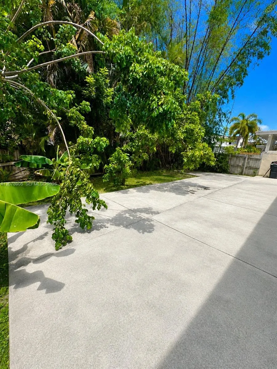 11981 SW 271st Ter Homestead, FL 33032