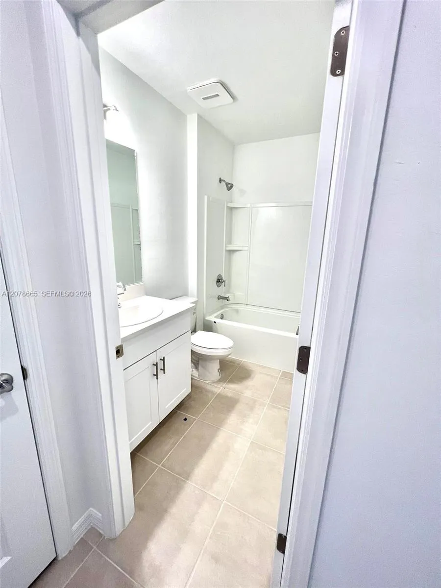 326 SW 31 Ave #0 Cape Coral, FL 33991