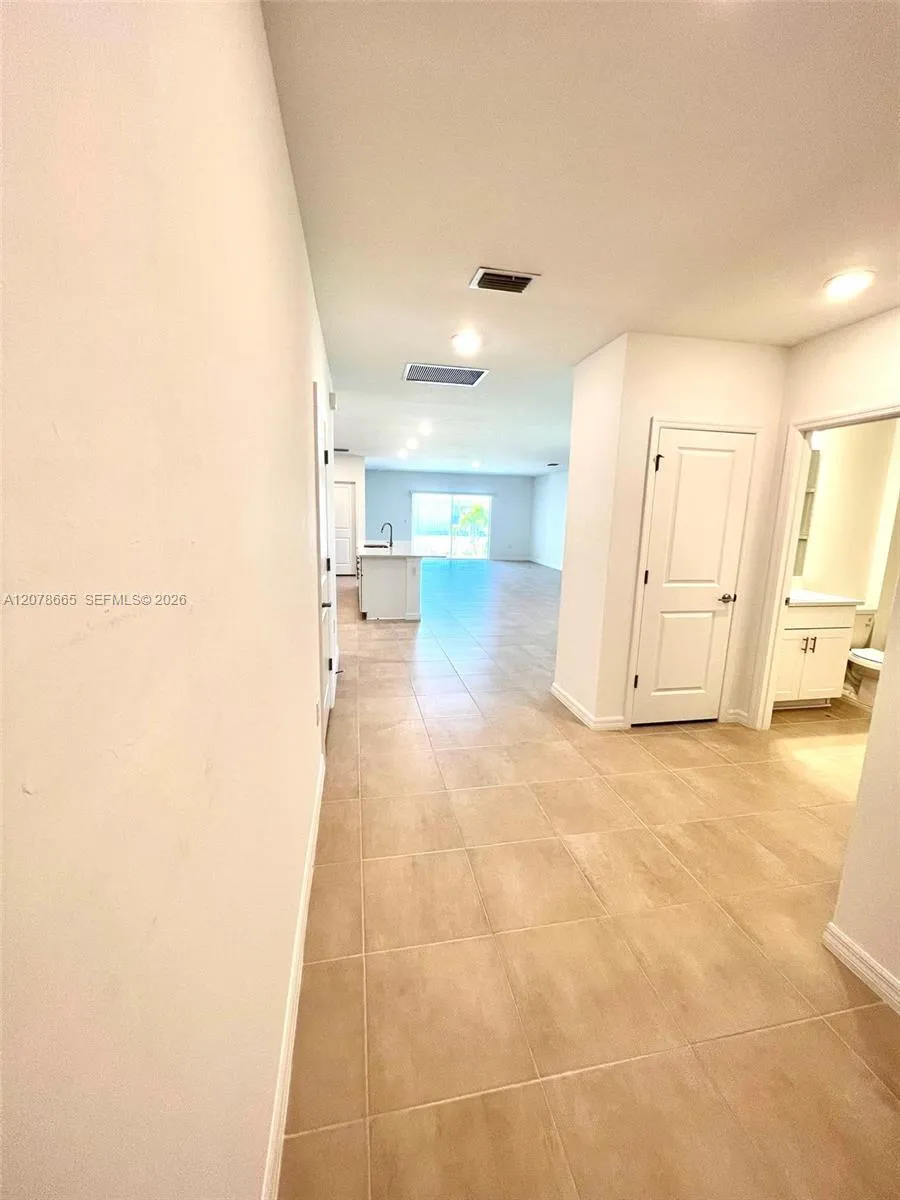 326 SW 31 Ave #0 Cape Coral, FL 33991