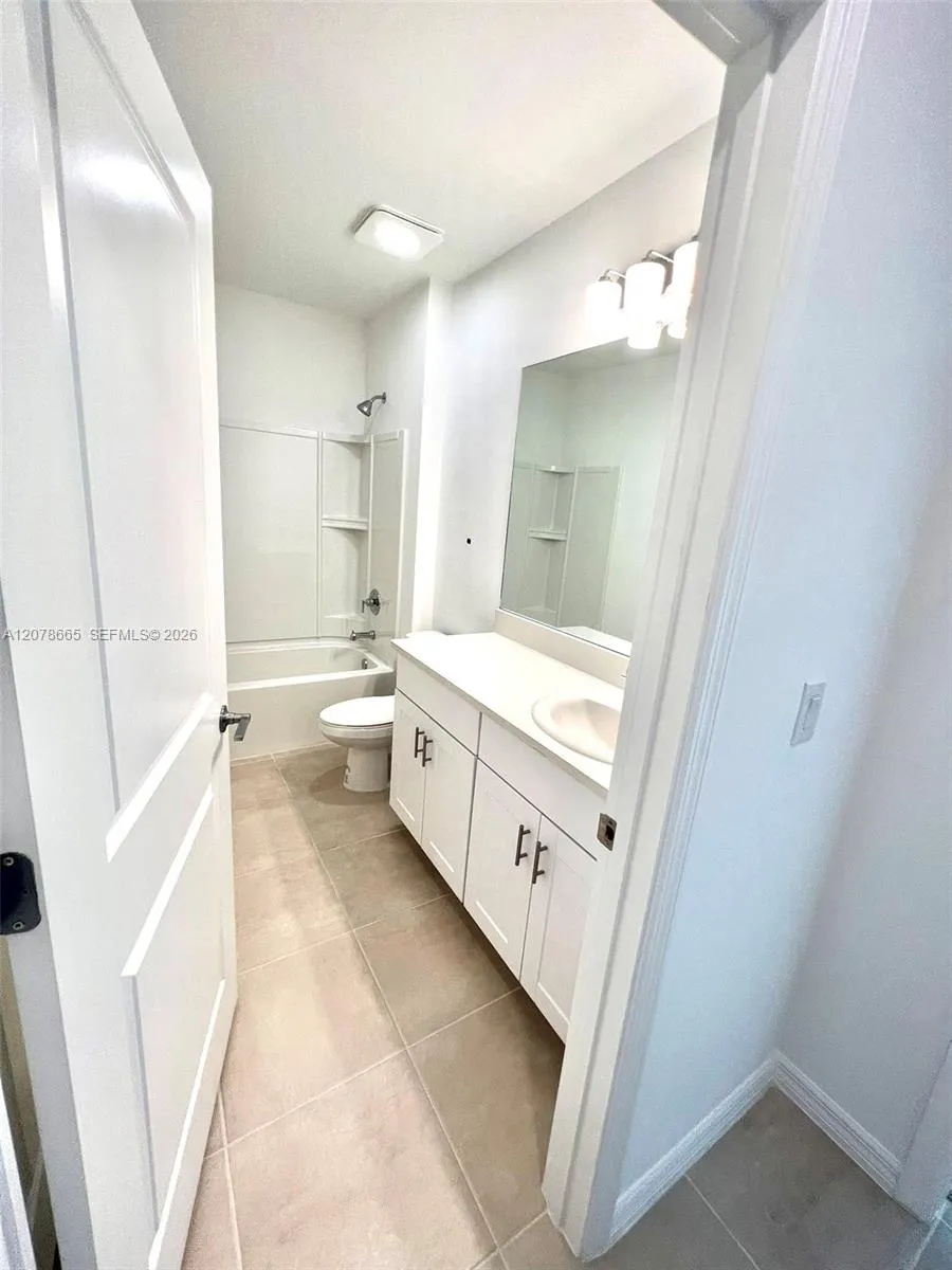 326 SW 31 Ave #0 Cape Coral, FL 33991