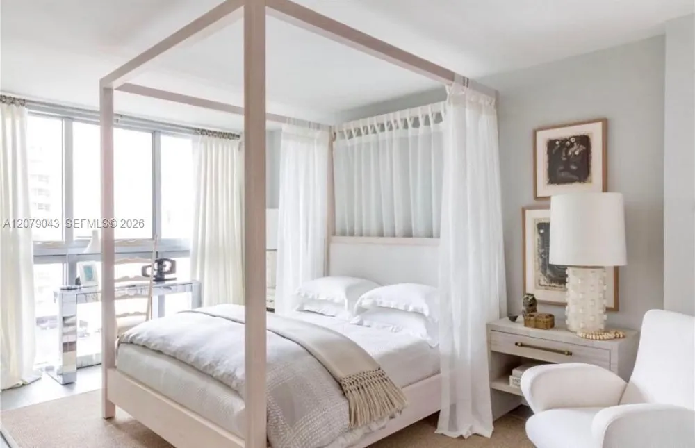 2655 Collins Ave #1003 Miami Beach, FL 33140