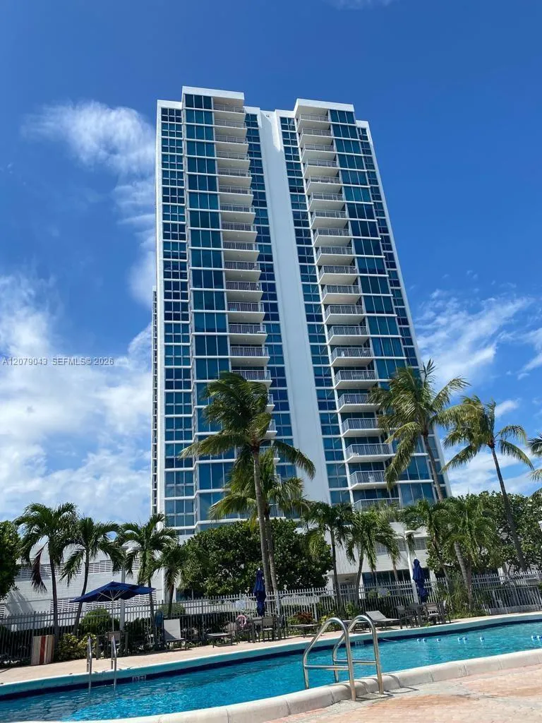 2655 Collins Ave #1003 Miami Beach, FL 33140