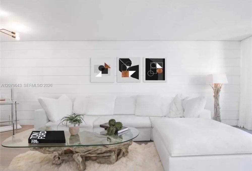 2655 Collins Ave #1003 Miami Beach, FL 33140