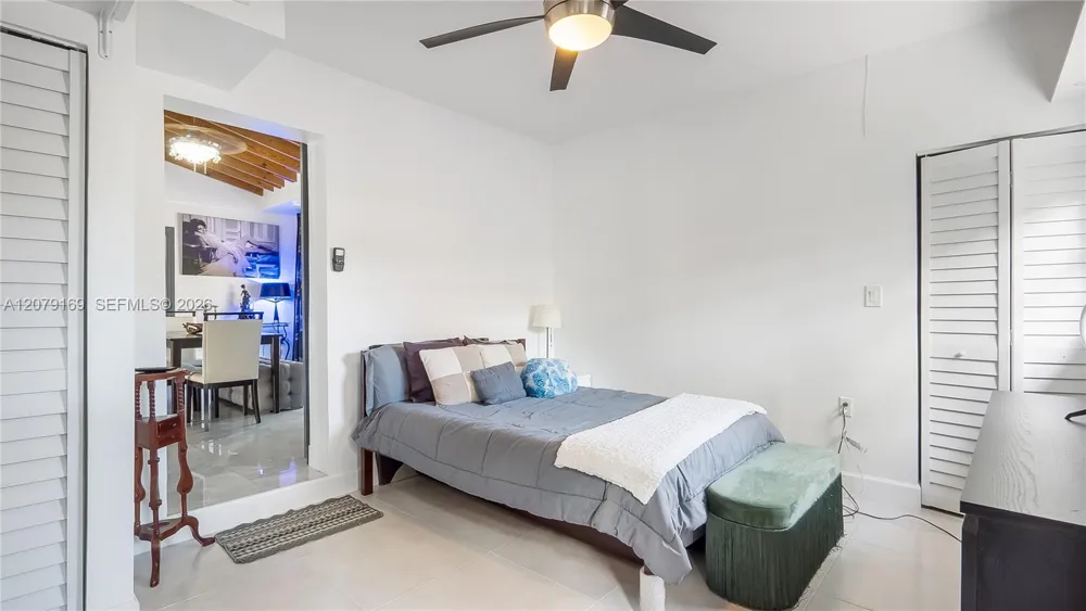 380 SE 1st Ter Pompano Beach, FL 33060