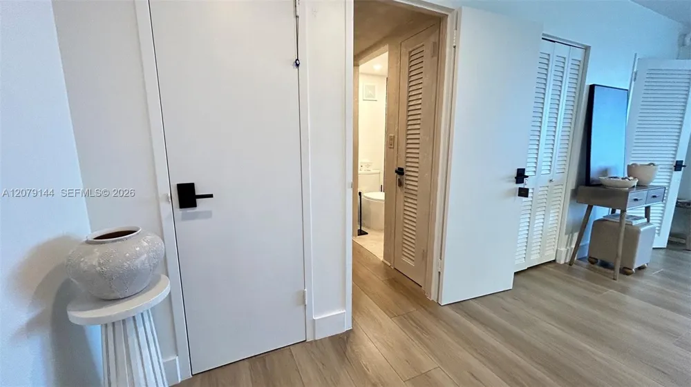 2899 Collins Ave #1714 Miami Beach, FL 33140