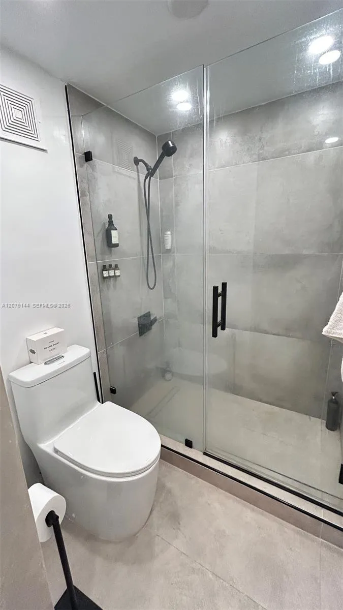 2899 Collins Ave #1714 Miami Beach, FL 33140