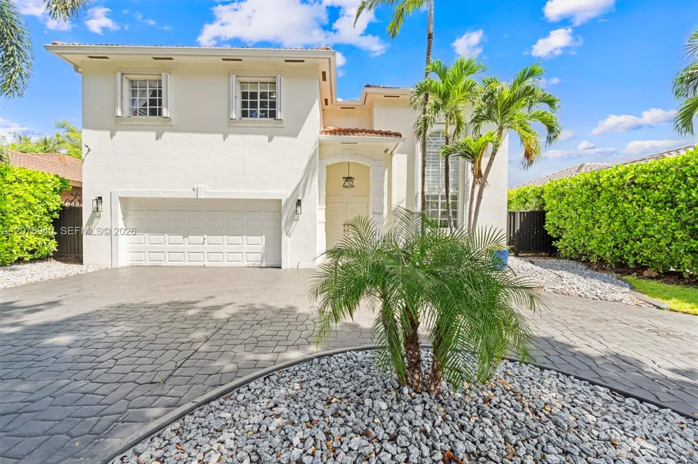 9067 NW 169th St Miami Lakes, FL 33018