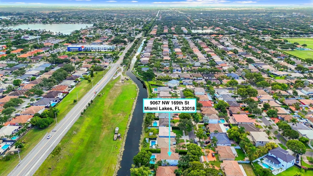 9067 NW 169th St Miami Lakes, FL 33018