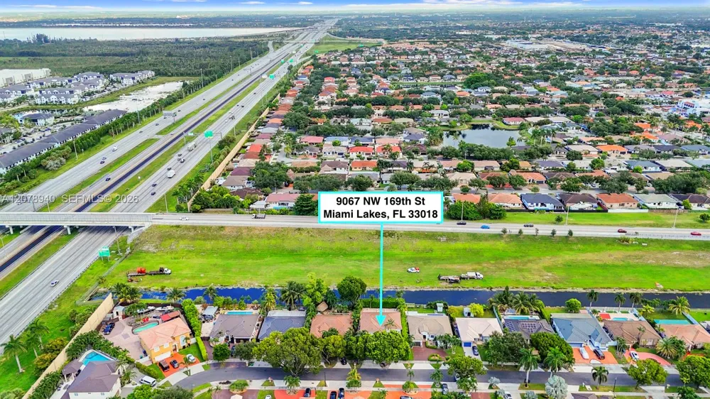 9067 NW 169th St Miami Lakes, FL 33018