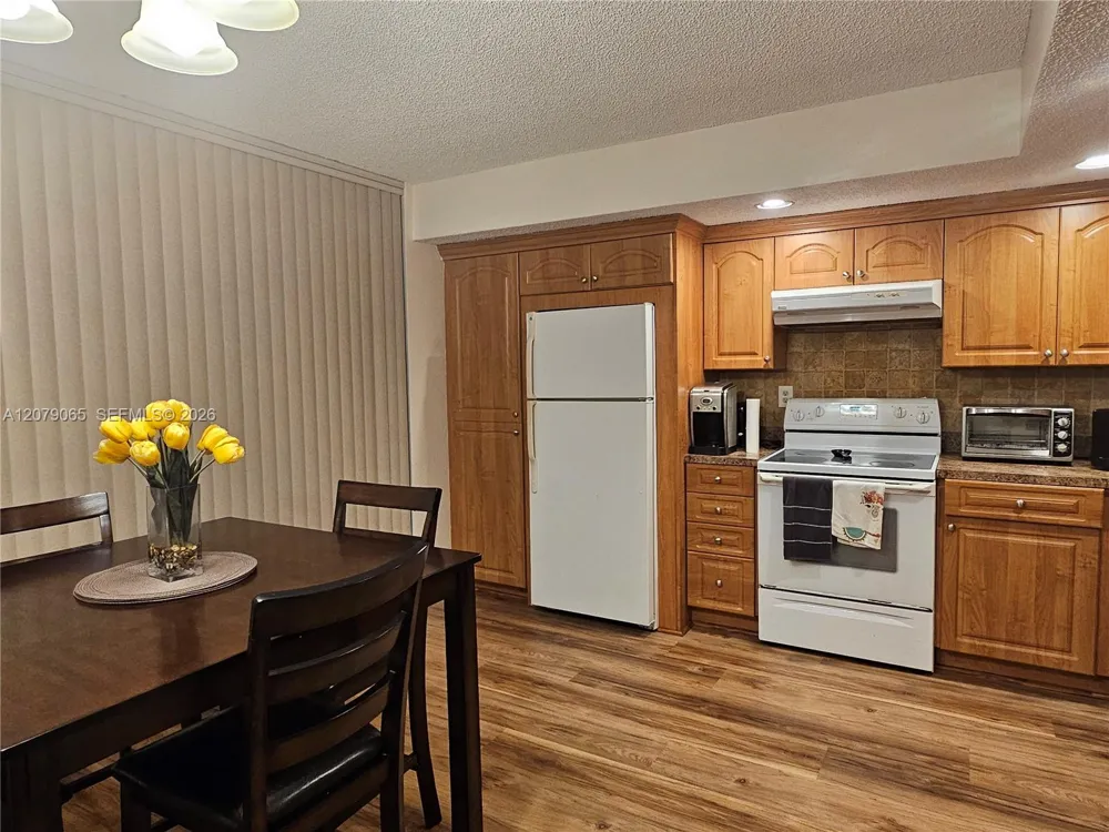 8065 SW 107th Ave #5-107 Miami, FL 33173