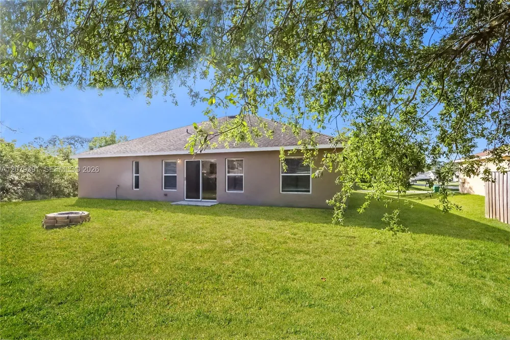 1219 SW Eleuthera Ave Port St. Lucie, FL 34953