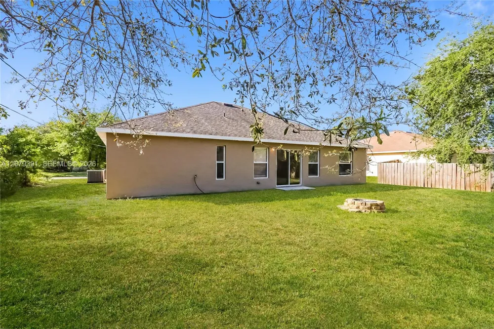 1219 SW Eleuthera Ave Port St. Lucie, FL 34953