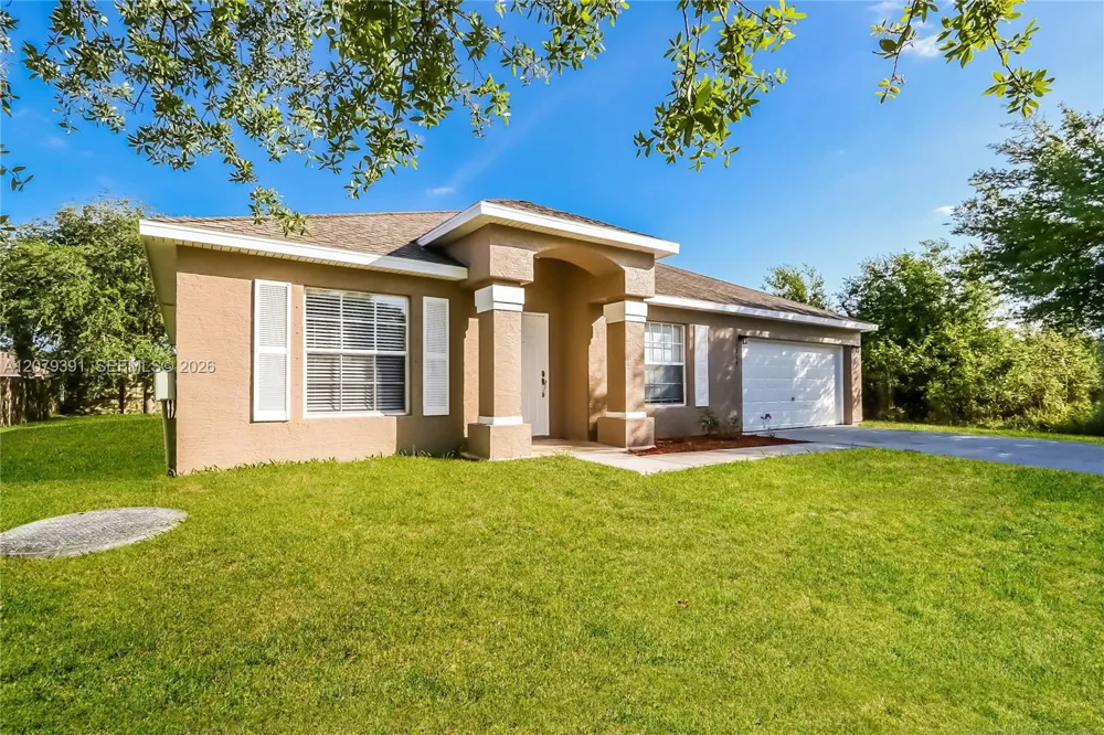 1219 SW Eleuthera Ave Port St. Lucie, FL 34953