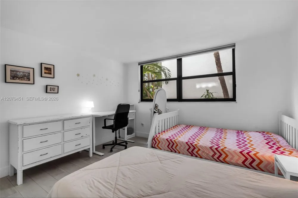 101 Ocean Lane Dr #1011 Key Biscayne, FL 33149