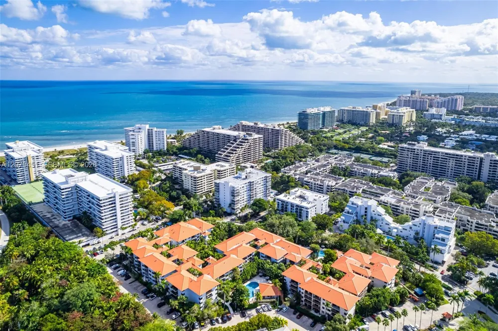 101 Ocean Lane Dr #1011 Key Biscayne, FL 33149