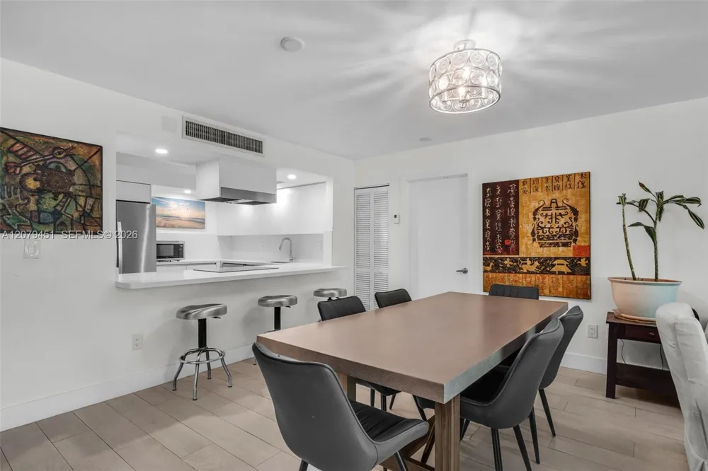 101 Ocean Lane Dr #1011 Key Biscayne, FL 33149