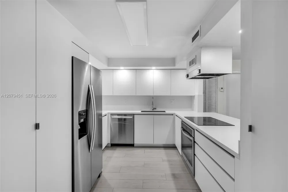 101 Ocean Lane Dr #1011 Key Biscayne, FL 33149
