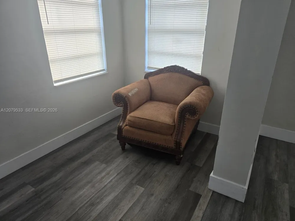 2431 NW 9th St Fort Lauderdale, FL 33311