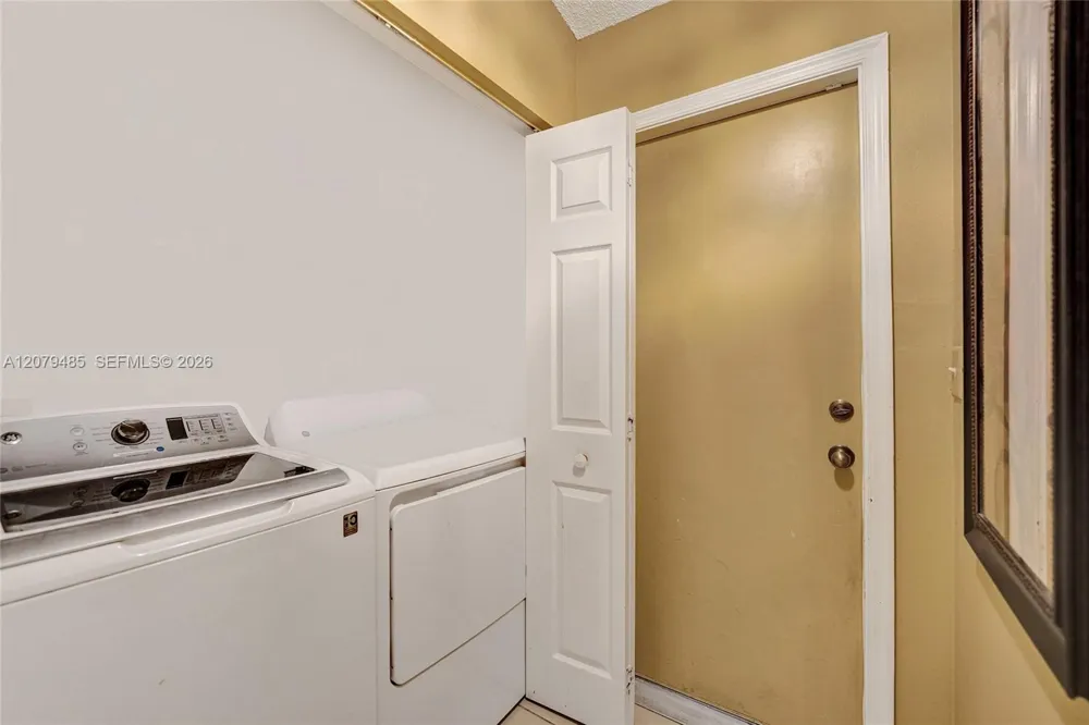 774 SW 120th Ave Pembroke Pines, FL 33025