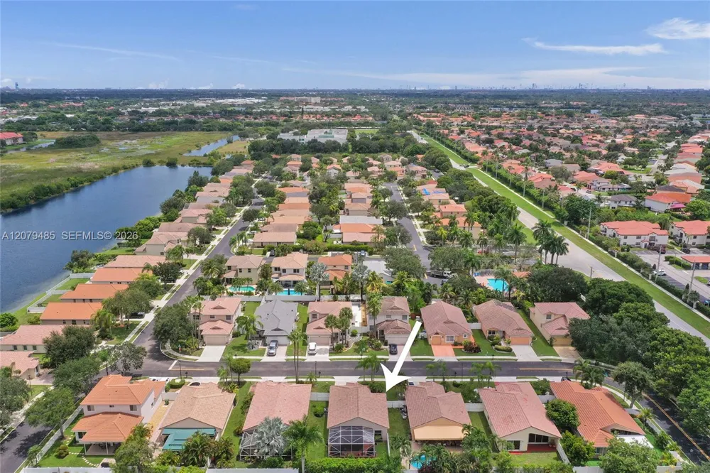 774 SW 120th Ave Pembroke Pines, FL 33025
