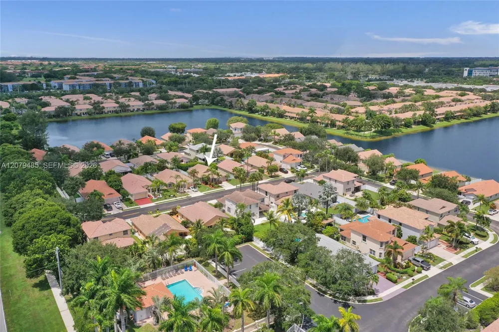 774 SW 120th Ave Pembroke Pines, FL 33025