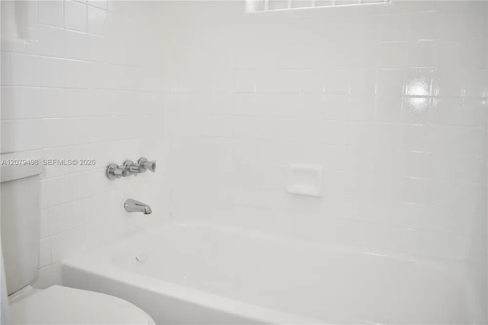2300 Superior St #1 Opa-Locka, FL 33054