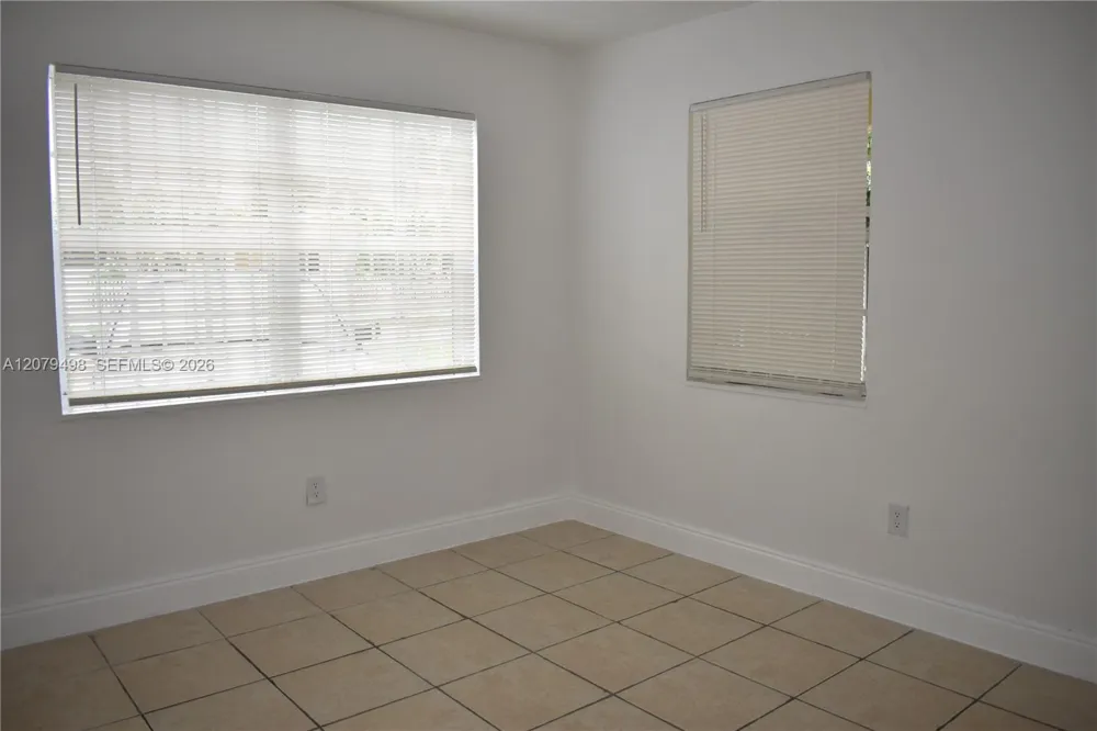 2300 Superior St #1 Opa-Locka, FL 33054