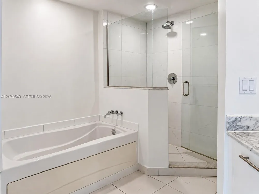 55 SE 6th St #1510 Miami, FL 33131
