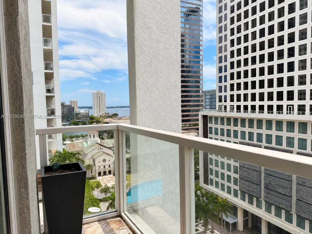 55 SE 6th St #1510 Miami, FL 33131