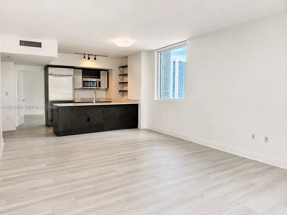 55 SE 6th St #1510 Miami, FL 33131