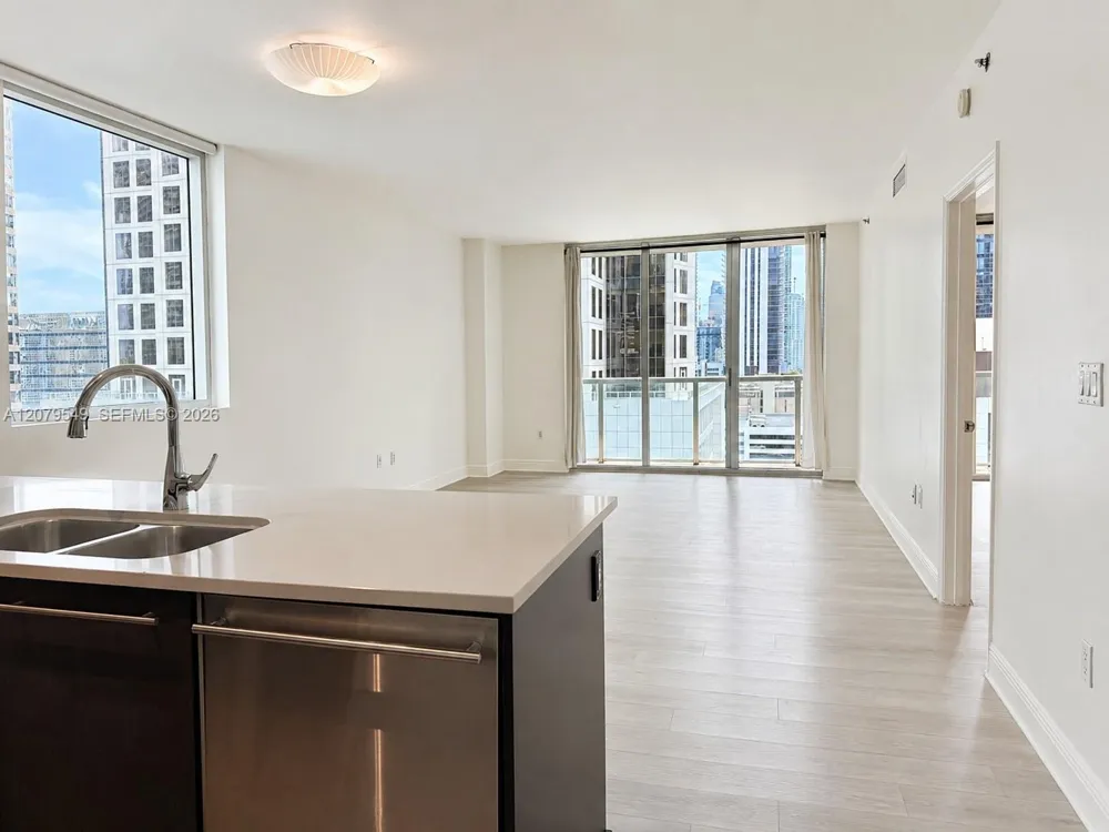 55 SE 6th St #1510 Miami, FL 33131