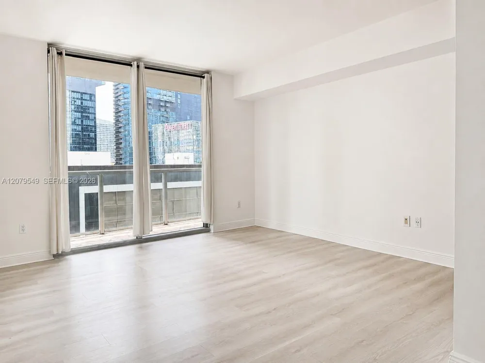 55 SE 6th St #1510 Miami, FL 33131