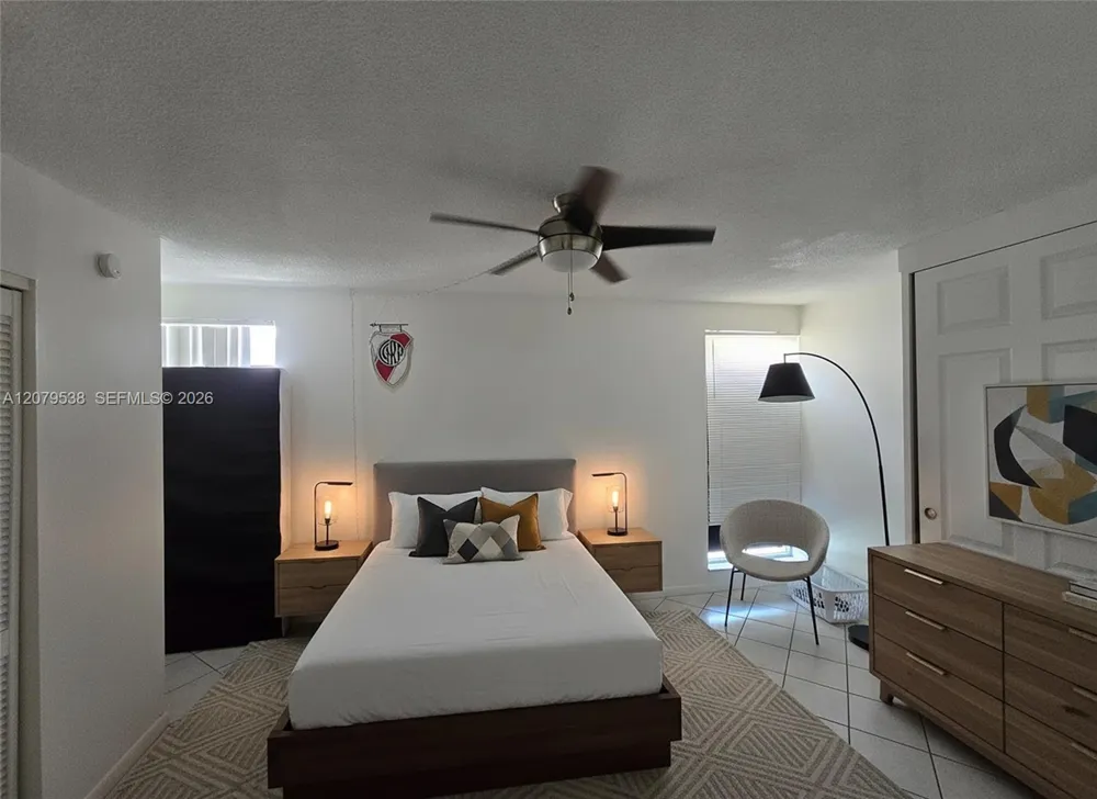 2420 Diana Dr #203 Hallandale Beach, FL 33009
