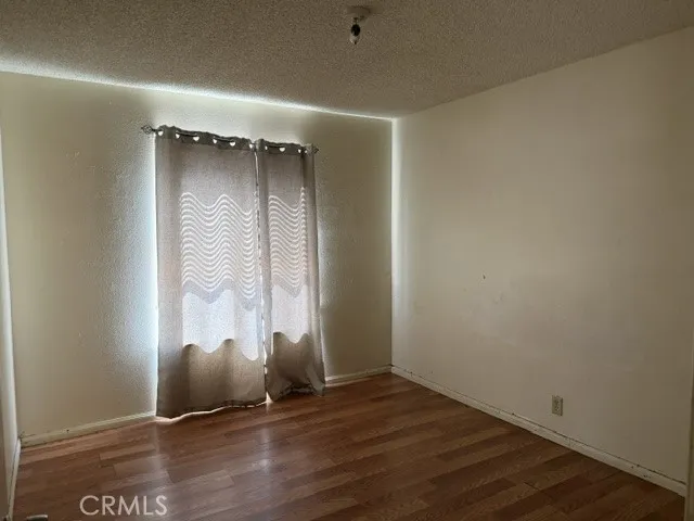 16581 Manzanita Hesperia, CA 92345
